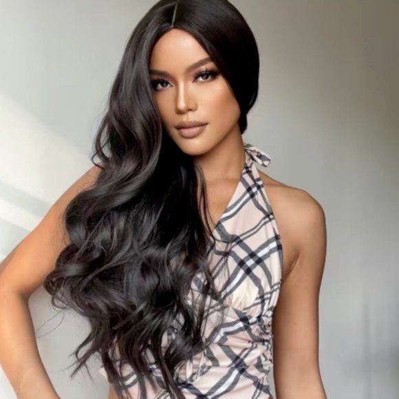 Professional 28" Wig - Daily Use - New Never Worn - Picture 1 of 5